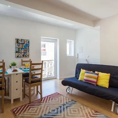 Apartamento 3ºandar Martim Moniz, アパート リスボン